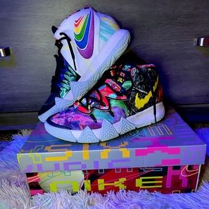 Nike Kyrie Hybrid S2 Size 9